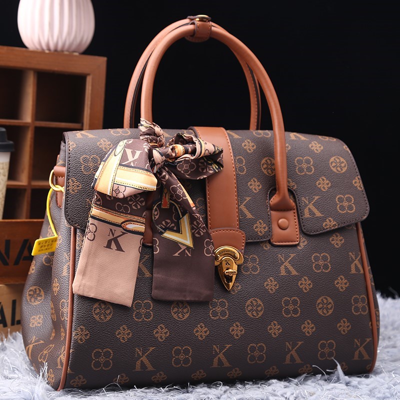 Women Bags Branded - กระเป๋าผู้หญิงแบรนด์หรูน้ําหนักเบา 2025 ใหม่แฟชั่นกระเป๋าถือระดับไฮเอนด์อเนกประสงค์ความจุขนาดใหญ่อินเทรนด์กระเป๋าสะพายไหล่เดียว
