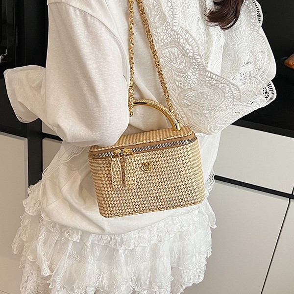 กระเป๋าถือลายทอใหม่ปี 2026 กระ - Women Bags 2026 Trends บทวิจารณ์และราคา